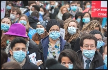 Doctors' demonstration 6.2.16, photo by Paul Mattsson Doctors' demonstration 6.2.16, photo by Paul Mattsson