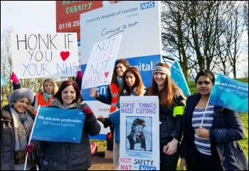 Leicester Glenfield Hospital doctors' picket 10.2.16, photo by Steve Score