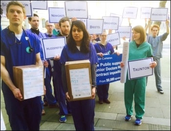 Doctors with their petitions, London 24.2.16, photo by S. Sachs-Eldridge