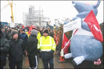 Rotherham, construction workers' protest, 1.3.16, photo A Tice