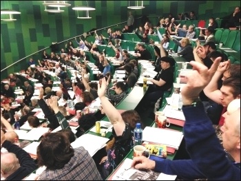 Socialist Party congress 2016 - Delegates voting, photo by Sarah Wrack Socialist Party congress 2016 - Delegates voting, photo by Sarah Wrack
