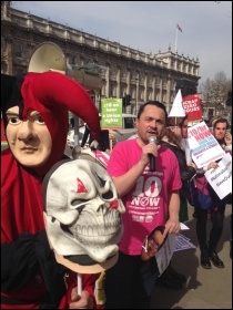 Rob Williams, NSSN, addressing the protest outside Downing St, 1.4.16, photo by Sarah Wrack