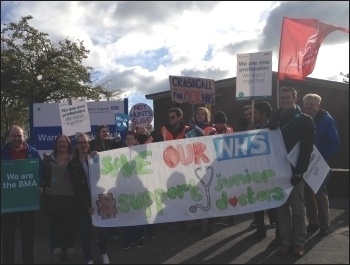 Warrington hospital picket, 26.4.16, photo by Helen Pattison