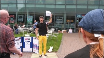 University of Sheffield UCU lecturers on strike, 23.6.16, photo by A Tice