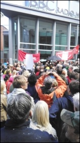 Supporting Jeremy Corbyn, outside the BBC, Liverpool, 2.7.16, photo by Simon Worthington