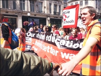 NUT marching in London, 5.7.16, photo Judy Beishon NUT marching in London, 5.7.16, photo Judy Beishon