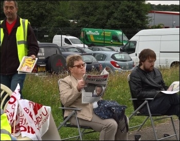 Reading the Socialist, RF Brookes strike, July 2016