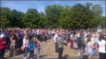 A crowd of 700 rallied for Jeremy Corbyn at lunchtime in Derby, 16.8.16, photo by Charlie Taylor