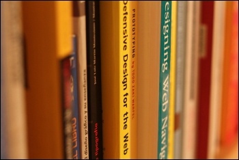 Books, photo by Rodrigo Galindez (Creative Commons)
