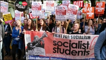 Socialist Students on the protest photo Alistair Tice, photo by 