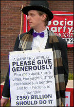 Waltham Forest Socialist Party campaign on bankers' bonuses and bailout, photo Senan Waltham Forest Socialist Party campaign on bankers' bonuses and bailout, photo Senan