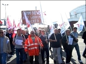 Lindsey Oil Refinery workers strike, photo Sean Figg