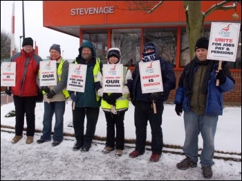 Fujitsu workers, members of Unite, on strike in Stevenage, photo by Guy Smallwood