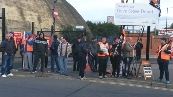 GMB strike of Amey workers, Olive Grove depot, Sheffield, 10.10.16, photo by A Tice