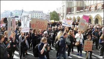 Demonstrators rally against the Polish government's threatened total ban on abortions, October 2016, photo by Alternatywa Socjalistyczna