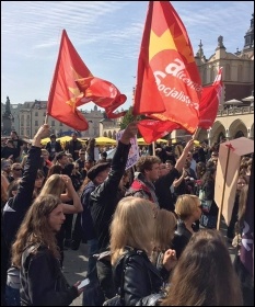 Members of Alternatywa Socjalistyczna, the Socialist Party's sister party in Poland, join the protest against banning abortion, October 2016, photo by Alternatywa Socjalistyczna