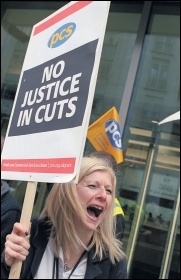 Members of public sector union PCS fighting cuts in the justice sector, photo by Paul Mattsson