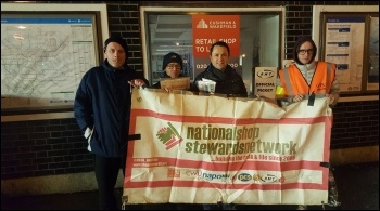 Northfields picket,  with Rob Williams from the NSSN 9.1.17