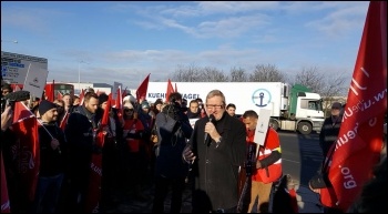 Len McCluskey addresses striking BA workers on 19 January photo Rob Williams