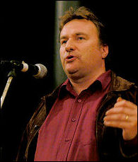 Rob Windsor speaking at Socialist Party congress 2006, photo Paul Mattsson