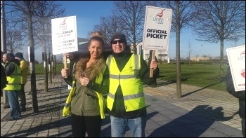 Fujitsu strike, Manchester, 24.3.17, photo Becci Heagney