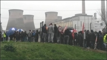 Ferrybridge power station protest 29.3.17, photo A Tice