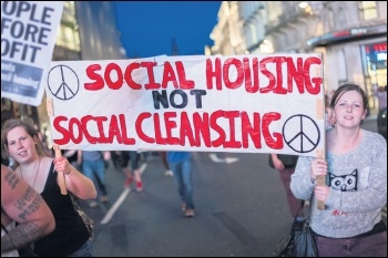 Marching against the housing crisis, photo Paul Mattsson