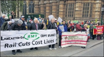 RMT members protesting outside parliament against DOO, 26.4.17, photo by Chris Newby