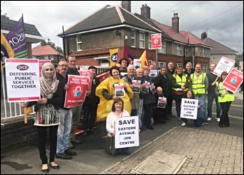 PCS members on strike outside Eastern Avenue Job Centre in Sheffield, June 2016, photo by Alistair Tice
