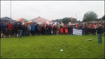 Mears strikers protest photo Becci Heagney
