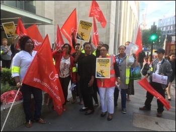 Barts Health Trust strike 4 July 2017 Barts picket line photo Paula Mitchell Barts Health Trust strike 4 July 2017 Barts picket line photo Paula Mitchell