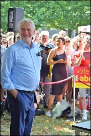 Jeremy Corbyn addressing a rally in Chingford, east London, 6.7.17, photo by Mary Finch