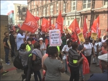 London hospital, Barts trust strike July 2017. photo Paula Mitchell