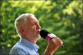 Jeremy Corbyn addressing a rally in Chingford, east London, 6.7.17, photo by Mary Finch