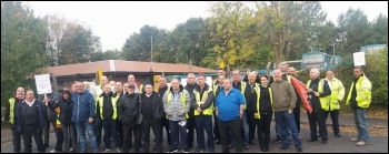 Wythenshawe depot picket line, Arriva North West, 19.10.17, photo by Becci Heagney