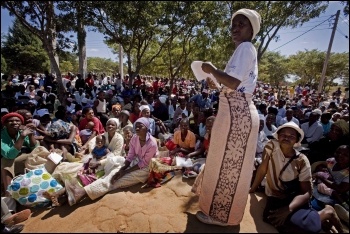 Zimbabwe food queue photo Kate Holt/AusAID/CC