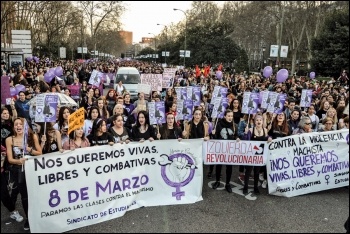 Women marching with the 'Libres y Combativas' campaign in Spain