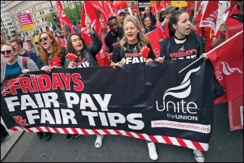 TGI Friday workers marching on the TUC demo, 12.5.18, photo Paul Mattsson