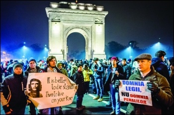 An earlier anti-corruption demo in Bucharest, photo Mihai Petre An earlier anti-corruption demo in Bucharest, photo Mihai Petre