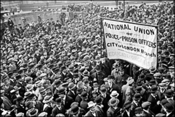 Police officers on strike in 1918