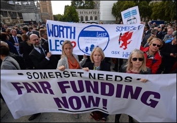 Head teachers protest at parliament 28 September 2018