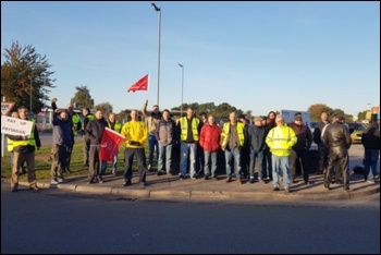 Prysmian cable workers on strike in Eastleigh, 26.9.18, photo Declan Clune