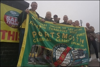Guards on strike at Fratton joined by RMT president Sean Hoyle, photo Socialist Party