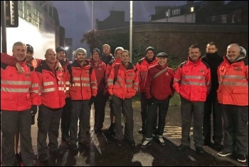 Hamilton postal workers on strike, 15.11.18, photo by CWU