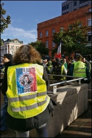 Gilets jaunes in Toulouse, January 2019, photo by Terry Adams