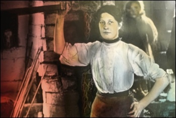 Women chainmakers faced super-exploitation, image Townsend Productions