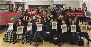 Socialist Students conference sending solidarity to Birmingham home care workers, 9.2.19, photo by Corinthia Ward