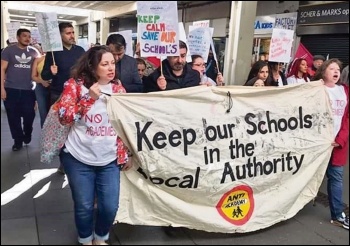 Enfield teachers on strike, 24.3.19, photo John Dolan