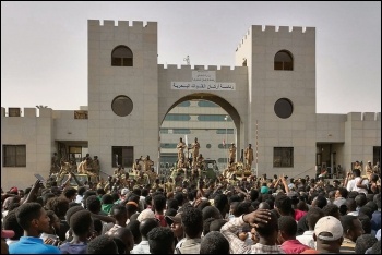 Mass protests against the regime continue in Sudan, photo Lana Hago/CC