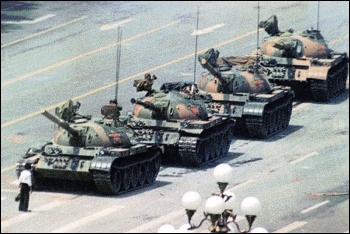 A reproduction of the iconic image of a Tianenmen protester halting a line of tanks, photo by Michael Mandeberg/CC